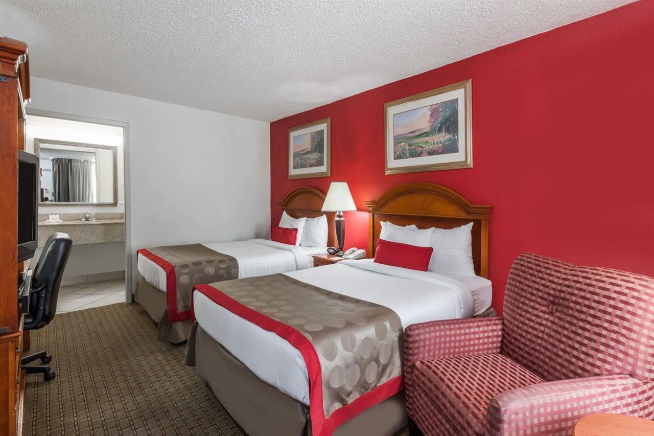 Ramada By Wyndham New Iberia Ξενοδοχείο Εξωτερικό φωτογραφία