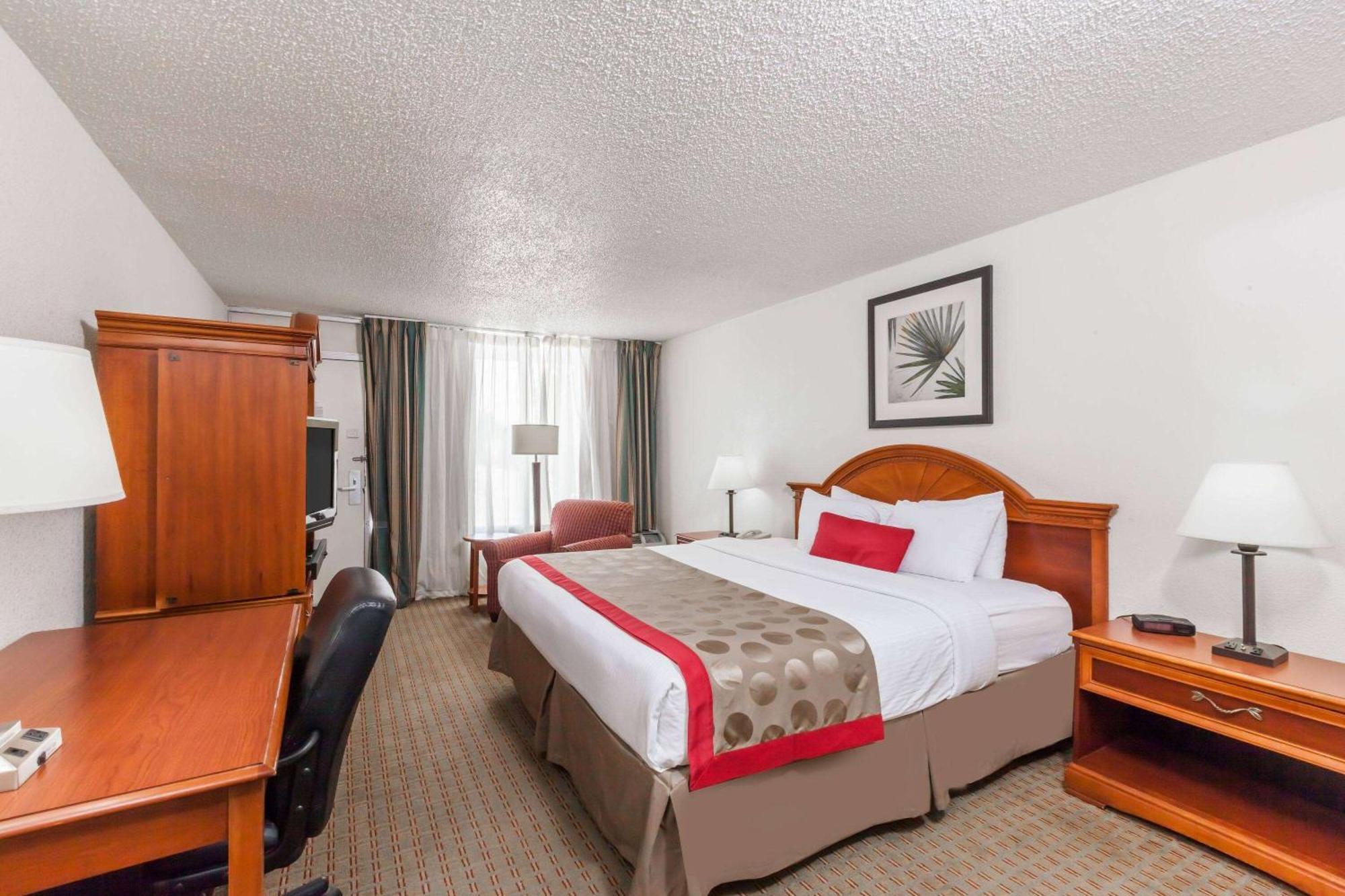 Ramada By Wyndham New Iberia Ξενοδοχείο Εξωτερικό φωτογραφία